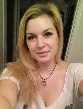 Clara, 28 Caucasian/White female escort, Red Deer