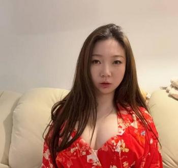 Anne, 22 Asian female escort, Red Deer
