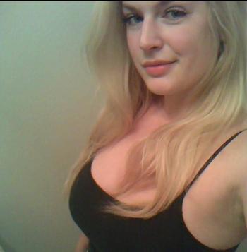 Nichole, 29 Caucasian/White female escort, Red Deer